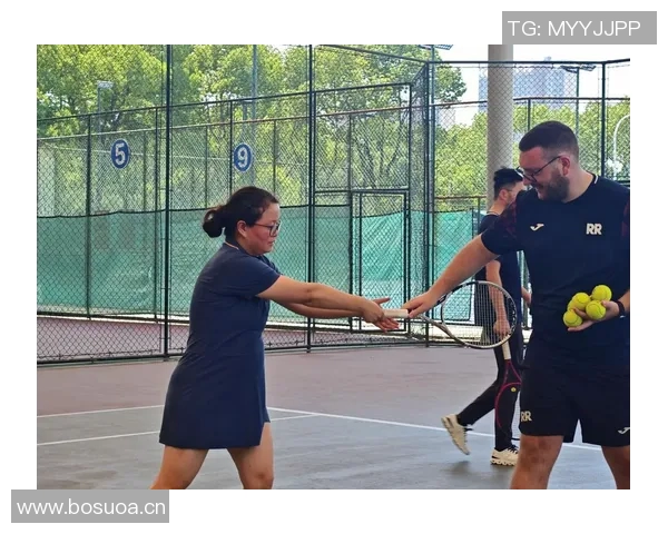 广州网球队团队协作引发热议球员间配合与沟通问题亟待解决 广州网球队团队协作引发热议球员间配合与沟通问题亟待解决