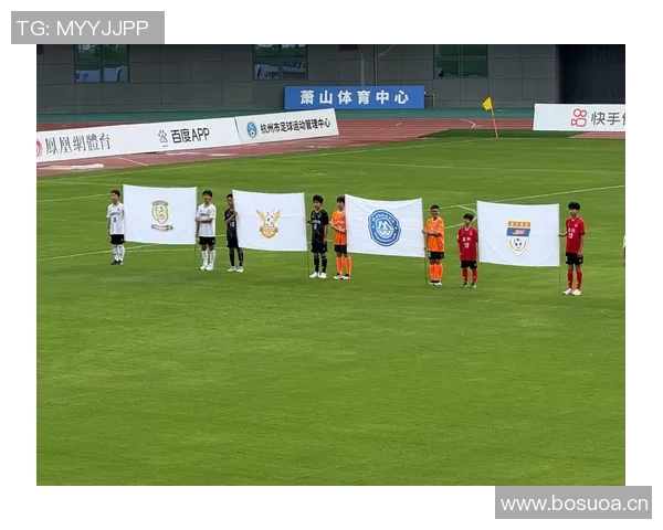 杭州足球队意识争议引发热议球迷与专家各执己见探讨背后原因 杭州足球队意识争议引发热议球迷与专家各执己见探讨背后原因